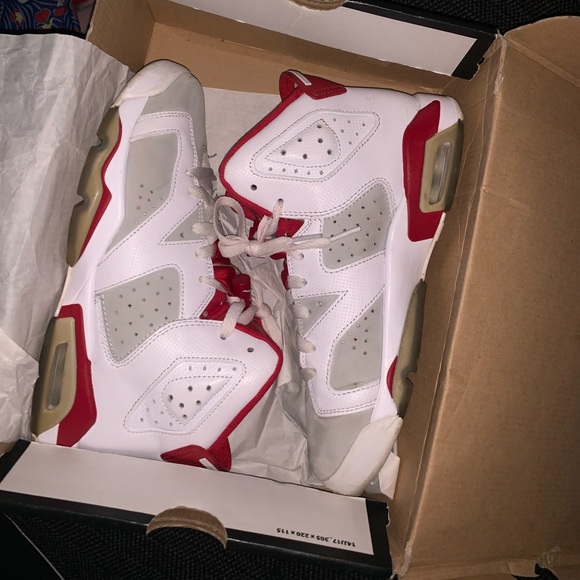 Jordan Retro 6 - Picture 2 of 7